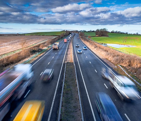 Navigieren Sie auf intelligenten Autobahnen mit Remote-Flottenmanagement