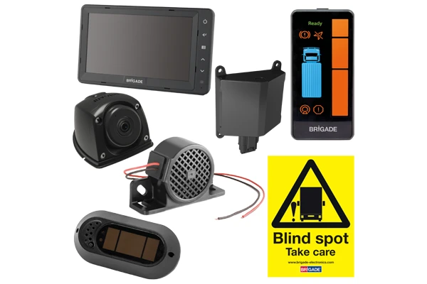 backeye®360-Kit mit 4 Kameras, Steuergerät und einem Monitor