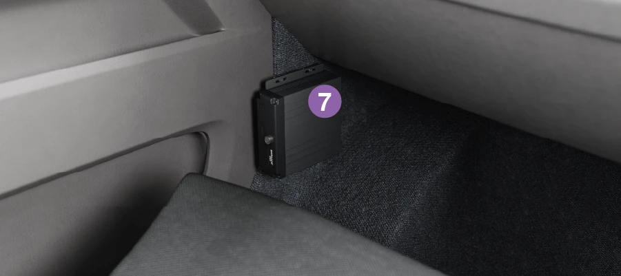 uk-van-footwell-900