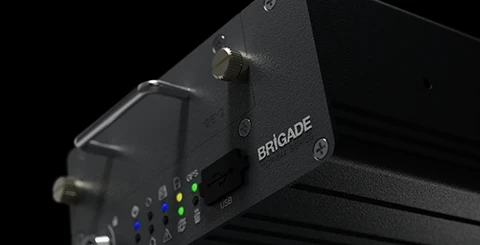 una telecamera ip con un cavo