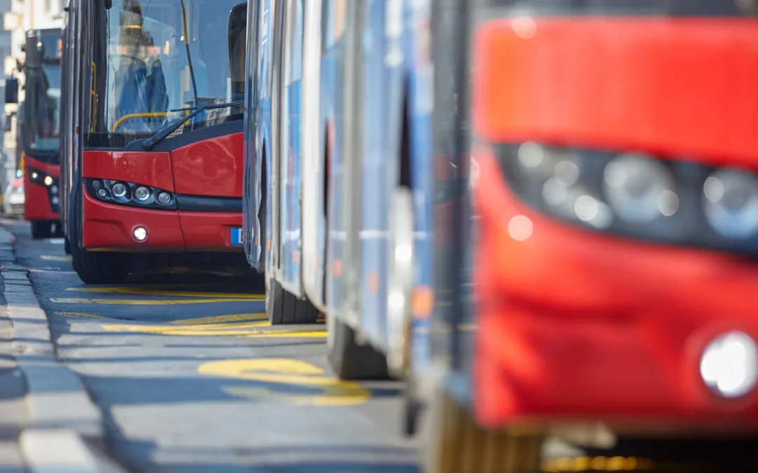 Wie Fahrsicherheitskameras Busfahrer unterstützen
