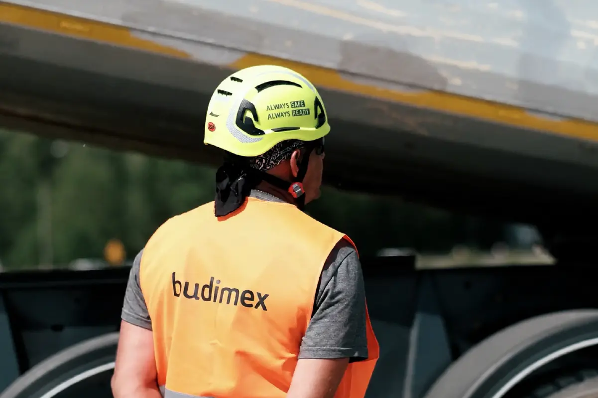 budimex-brigade-5-1200px Budimex worker