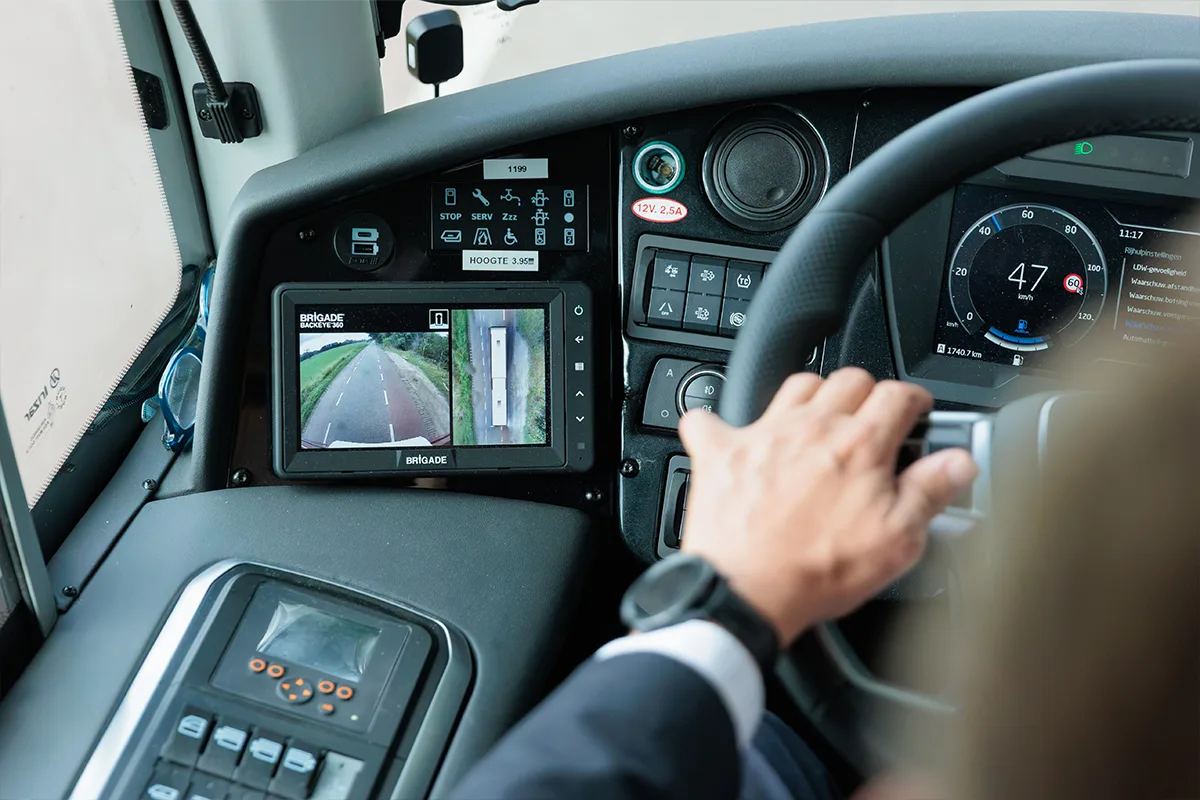 Het interieur van de ambulance is uitgerust met een camera met een Brigade-groothoeklens.